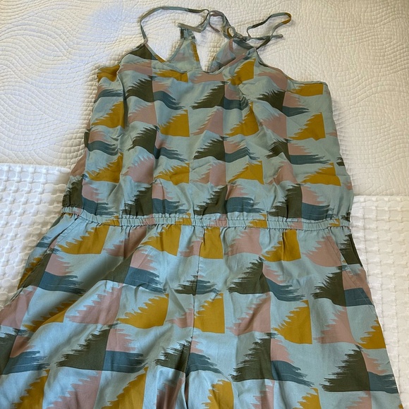 Women's Shorts Romper - Picture 1 of 3